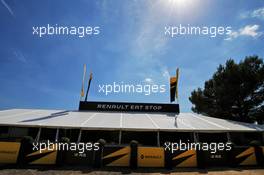 Renault Sport F1 Team - Eat Stop. 22.06.2018. Formula 1 World Championship, Rd 8, French Grand Prix, Paul Ricard, France, Practice Day.