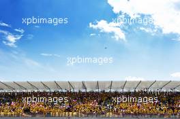 Renault fans in the grandstand. 24.06.2018. Formula 1 World Championship, Rd 8, French Grand Prix, Paul Ricard, France, Race Day.