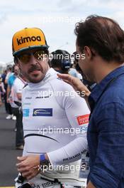 Fernando Alonso (ESP) McLaren MCL33 and Felipe Massa (BRA). 24.06.2018. Formula 1 World Championship, Rd 8, French Grand Prix, Paul Ricard, France, Race Day.