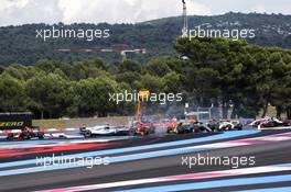 Valtteri Bottas (FIN) Mercedes AMG F1 W09 and Sebastian Vettel (GER) Ferrari SF71H collide at the start of the race. 24.06.2018. Formula 1 World Championship, Rd 8, French Grand Prix, Paul Ricard, France, Race Day.