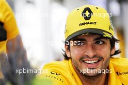 Carlos Sainz Jr (ESP) Renault Sport F1 Team with the media. 23.06.2018. Formula 1 World Championship, Rd 8, French Grand Prix, Paul Ricard, France, Qualifying Day.