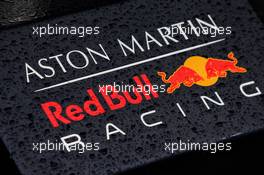 Red Bull Racing logo. 23.06.2018. Formula 1 World Championship, Rd 8, French Grand Prix, Paul Ricard, France, Qualifying Day.