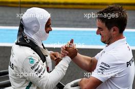 Lewis Hamilton (GBR) Mercedes AMG F1 celebrates his pole position in qualifying parc ferme. 23.06.2018. Formula 1 World Championship, Rd 8, French Grand Prix, Paul Ricard, France, Qualifying Day.