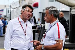 Jean Alesi (FRA) (Right). 23.06.2018. Formula 1 World Championship, Rd 8, French Grand Prix, Paul Ricard, France, Qualifying Day.