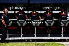 Christian Horner (GBR) Red Bull Racing Team Principal on the pit gantry. 23.06.2018. Formula 1 World Championship, Rd 8, French Grand Prix, Paul Ricard, France, Qualifying Day.