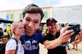 Pierre Gasly (FRA) Scuderia Toro Rosso caricature with fans. 24.06.2018. Formula 1 World Championship, Rd 8, French Grand Prix, Paul Ricard, France, Race Day.