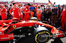 A Ferrari SF71H and fans in the pit lane. 21.06.2018. Formula 1 World Championship, Rd 8, French Grand Prix, Paul Ricard, France, Preparation Day.