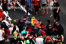 The Red Bull Racing RB14 of Max Verstappen (NLD) and fans in the pit lane. 21.06.2018. Formula 1 World Championship, Rd 8, French Grand Prix, Paul Ricard, France, Preparation Day.
