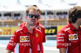 Sebastian Vettel (GER) Ferrari walks the circuit with the team. 21.06.2018. Formula 1 World Championship, Rd 8, French Grand Prix, Paul Ricard, France, Preparation Day.