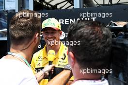 Nico Hulkenberg (GER) Renault Sport F1 Team with the media. 21.06.2018. Formula 1 World Championship, Rd 8, French Grand Prix, Paul Ricard, France, Preparation Day.