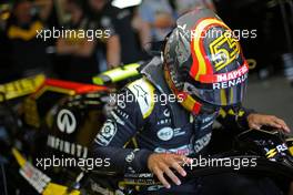Carlos Sainz Jr (ESP) Renault F1 Team  06.07.2018. Formula 1 World Championship, Rd 10, British Grand Prix, Silverstone, England, Practice Day.