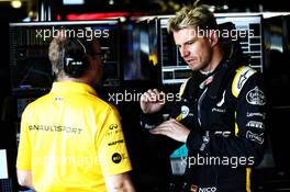Nico Hulkenberg (GER) Renault Sport F1 Team with Mark Slade (GBR) Renault Sport F1 Team Race Engineer. 06.07.2018. Formula 1 World Championship, Rd 10, British Grand Prix, Silverstone, England, Practice Day.