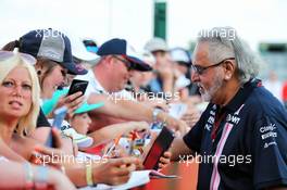 Dr. Vijay Mallya (IND) Sahara Force India F1 Team Owner signs autographs for the fans. 06.07.2018. Formula 1 World Championship, Rd 10, British Grand Prix, Silverstone, England, Practice Day.