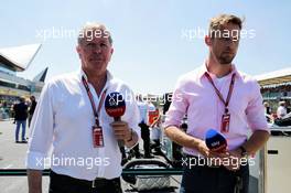 (L to R): Martin Brundle (GBR) Sky Sports Commentator with Jenson Button (GBR) and on the grid. 08.07.2018. Formula 1 World Championship, Rd 10, British Grand Prix, Silverstone, England, Race Day.