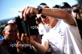 Valtteri Bottas (FIN) Mercedes AMG F1 with fans. 05.07.2018. Formula 1 World Championship, Rd 10, British Grand Prix, Silverstone, England, Preparation Day.