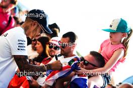 Lewis Hamilton (GBR) Mercedes AMG F1 signs autographs for the fans. 05.07.2018. Formula 1 World Championship, Rd 10, British Grand Prix, Silverstone, England, Preparation Day.