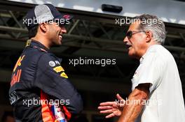(L to R): Daniel Ricciardo (AUS) Red Bull Racing with Dr Mario Theissen (GER). 20.07.2018. Formula 1 World Championship, Rd 11, German Grand Prix, Hockenheim, Germany, Practice Day.