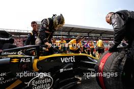 Nico Hulkenberg (GER) Renault Sport F1 Team RS18 on the grid. 22.07.2018. Formula 1 World Championship, Rd 11, German Grand Prix, Hockenheim, Germany, Race Day.