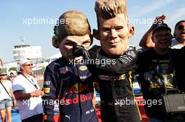 Nico Hulkenberg (GER) Renault Sport F1 Team - bobble head, with Max Verstappen (NLD) Red Bull Racing. 19.07.2018. Formula 1 World Championship, Rd 11, German Grand Prix, Hockenheim, Germany, Preparation Day.