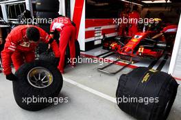 Sebastian Vettel (GER) Ferrari SF71H - mechanic with tyres in blankets. 20.07.2018. Formula 1 World Championship, Rd 11, German Grand Prix, Hockenheim, Germany, Practice Day.