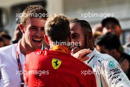 (L to R): Paul di Resta (GBR) Sky Sports F1 Presenter with Sebastian Vettel (GER) Ferrari and race winner in parc ferme. 29.07.2018. Formula 1 World Championship, Rd 12, Hungarian Grand Prix, Budapest, Hungary, Race Day.