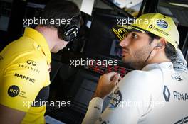 Carlos Sainz Jr (ESP) Renault Sport F1 Team. 28.07.2018. Formula 1 World Championship, Rd 12, Hungarian Grand Prix, Budapest, Hungary, Qualifying Day.