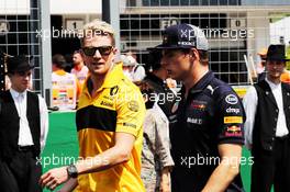 (L to R): Nico Hulkenberg (GER) Renault Sport F1 Team and Max Verstappen (NLD) Red Bull Racing on the drivers parade. 29.07.2018. Formula 1 World Championship, Rd 12, Hungarian Grand Prix, Budapest, Hungary, Race Day.