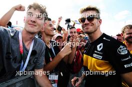 Nico Hulkenberg (GER) Renault Sport F1 Team with fans. 26.07.2018. Formula 1 World Championship, Rd 12, Hungarian Grand Prix, Budapest, Hungary, Preparation Day.