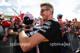 Nico Hulkenberg (GER) Renault Sport F1 Team and Sergio Perez (MEX) Sahara Force India F1 with fans. 26.07.2018. Formula 1 World Championship, Rd 12, Hungarian Grand Prix, Budapest, Hungary, Preparation Day.