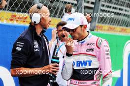 Esteban Ocon (FRA) Racing Point Force India F1 Team with Dan Williams (GBR) Racing Point Force India F1 Personal Trainer on the grid. 02.09.2018. Formula 1 World Championship, Rd 14, Italian Grand Prix, Monza, Italy, Race Day.