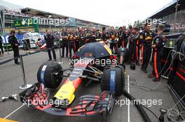 The Red Bull team and Christian Horner (GBR) Red Bull Racing Team Principal. 02.09.2018. Formula 1 World Championship, Rd 14, Italian Grand Prix, Monza, Italy, Race Day.