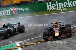 Max Verstappen (NLD) Red Bull Racing RB14 runs wide. 02.09.2018. Formula 1 World Championship, Rd 14, Italian Grand Prix, Monza, Italy, Race Day.
