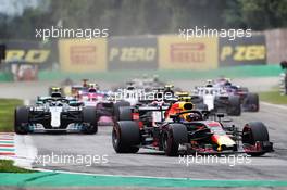Max Verstappen (NLD) Red Bull Racing RB14 at the start of the race. 02.09.2018. Formula 1 World Championship, Rd 14, Italian Grand Prix, Monza, Italy, Race Day.