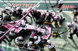 Sergio Perez (MEX) Racing Point Force India F1 VJM11 makes a pit stop. 02.09.2018. Formula 1 World Championship, Rd 14, Italian Grand Prix, Monza, Italy, Race Day.