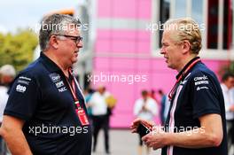 (L to R): Otmar Szafnauer (USA) Racing Point Force India F1 Team Principal and CEO with Andrew Green (GBR) Racing Point Force India F1 Team Technical Director. 01.09.2018. Formula 1 World Championship, Rd 14, Italian Grand Prix, Monza, Italy, Qualifying Day.
