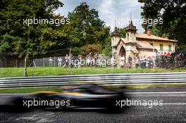 Carlos Sainz Jr (ESP) Renault Sport F1 Team RS18. 01.09.2018. Formula 1 World Championship, Rd 14, Italian Grand Prix, Monza, Italy, Qualifying Day.