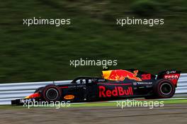 Max Verstappen (NLD) Red Bull Racing RB14. 05.10.2018. Formula 1 World Championship, Rd 17, Japanese Grand Prix, Suzuka, Japan, Practice Day.