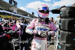Sergio Perez (MEX) Racing Point Force India F1 VJM11 on the grid. 07.10.2018. Formula 1 World Championship, Rd 17, Japanese Grand Prix, Suzuka, Japan, Race Day.