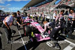 Sergio Perez (MEX) Racing Point Force India F1 VJM11 on the grid. 07.10.2018. Formula 1 World Championship, Rd 17, Japanese Grand Prix, Suzuka, Japan, Race Day.