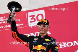 Max Verstappen (NLD) Red Bull Racing celebrates his third position on the podium. 07.10.2018. Formula 1 World Championship, Rd 17, Japanese Grand Prix, Suzuka, Japan, Race Day.
