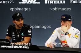 (L to R): Race winner Lewis Hamilton (GBR) Mercedes AMG F1 and Max Verstappen (NLD) Red Bull Racing in the post race FIA Press Conference. 07.10.2018. Formula 1 World Championship, Rd 17, Japanese Grand Prix, Suzuka, Japan, Race Day.