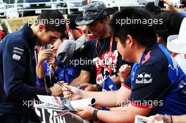 Esteban Ocon (FRA) Racing Point Force India F1 Team signs autographs for the fans. 06.10.2018. Formula 1 World Championship, Rd 17, Japanese Grand Prix, Suzuka, Japan, Qualifying Day.