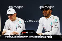 (L to R): Valtteri Bottas (FIN) Mercedes AMG F1 and team mate Lewis Hamilton (GBR) Mercedes AMG F1 in the post qualifying FIA Press Conference. 06.10.2018. Formula 1 World Championship, Rd 17, Japanese Grand Prix, Suzuka, Japan, Qualifying Day.