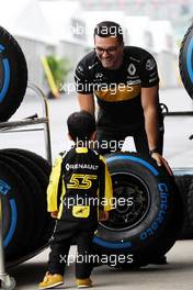 A young Renault Sport F1 Team fan in the paddock. 04.10.2018. Formula 1 World Championship, Rd 17, Japanese Grand Prix, Suzuka, Japan, Preparation Day.