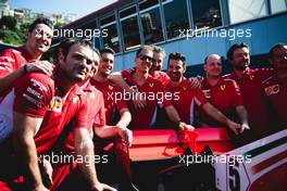 Sebastian Vettel (GER) Ferrari with mechanics. 25.05.2018. Formula 1 World Championship, Rd 6, Monaco Grand Prix, Monte Carlo, Monaco, Friday.