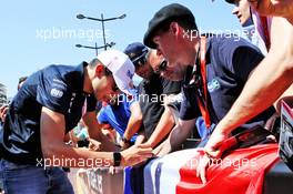 Esteban Ocon (FRA) Sahara Force India F1 Team signs autographs for the fans. 25.05.2018. Formula 1 World Championship, Rd 6, Monaco Grand Prix, Monte Carlo, Monaco, Friday.