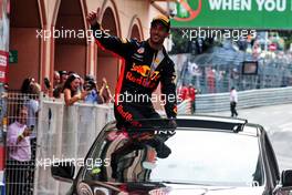 Race winner Daniel Ricciardo (AUS) Red Bull Racing celebrates. 27.05.2018. Formula 1 World Championship, Rd 6, Monaco Grand Prix, Monte Carlo, Monaco, Race Day.