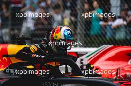Race winner Daniel Ricciardo (AUS) Red Bull Racing RB14 celebrates in parc ferme. 27.05.2018. Formula 1 World Championship, Rd 6, Monaco Grand Prix, Monte Carlo, Monaco, Race Day.