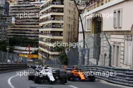 (L to R): Sergey Sirotkin (RUS) Williams FW41 and Stoffel Vandoorne (BEL) McLaren MCL33 at the start of the race. 27.05.2018. Formula 1 World Championship, Rd 6, Monaco Grand Prix, Monte Carlo, Monaco, Race Day.