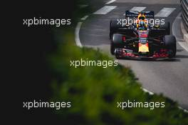 Daniel Ricciardo (AUS) Red Bull Racing RB14. 27.05.2018. Formula 1 World Championship, Rd 6, Monaco Grand Prix, Monte Carlo, Monaco, Race Day.